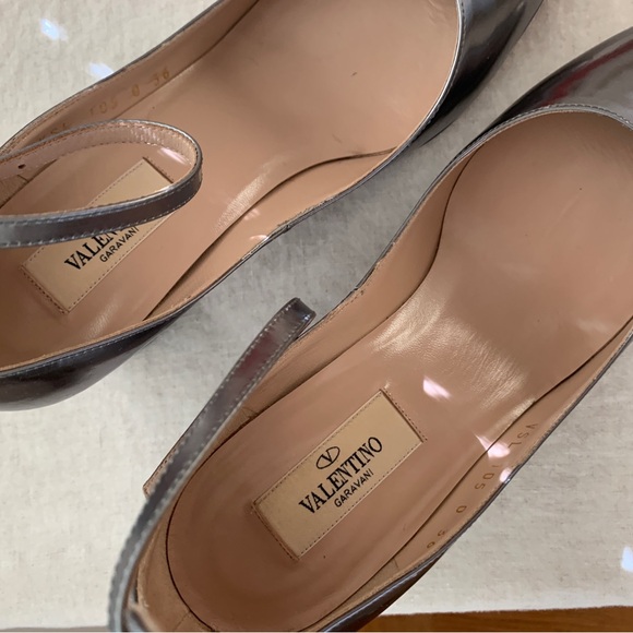 Valentino Garavani Tango 60 Pumps Silver, size 36 US 6 - Picture 5 of 15